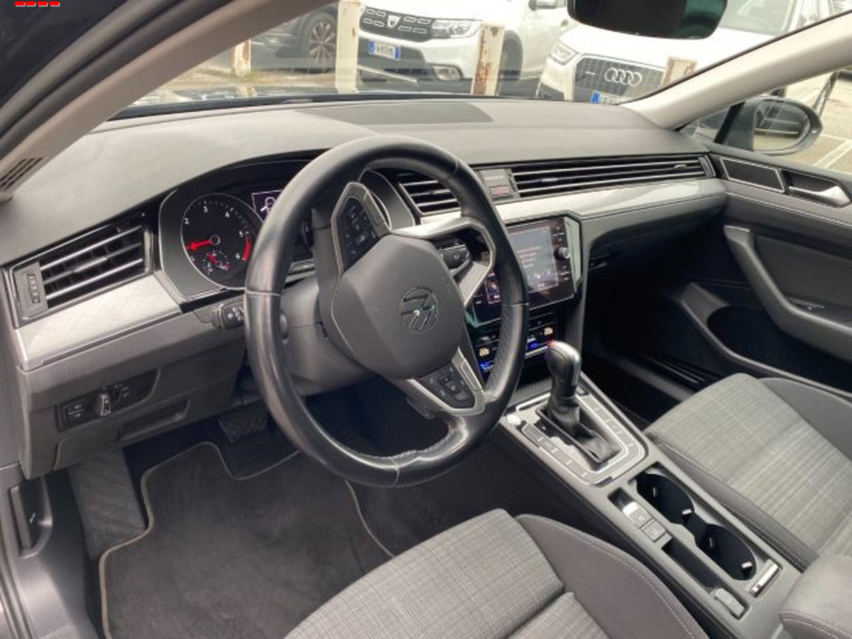 Volkswagen Passat Variant 2.0 TDI SCR EVO DSG Business (7)