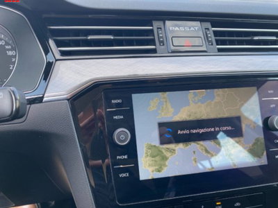 Volkswagen Passat Variant 2.0 TDI SCR EVO DSG Business (12)