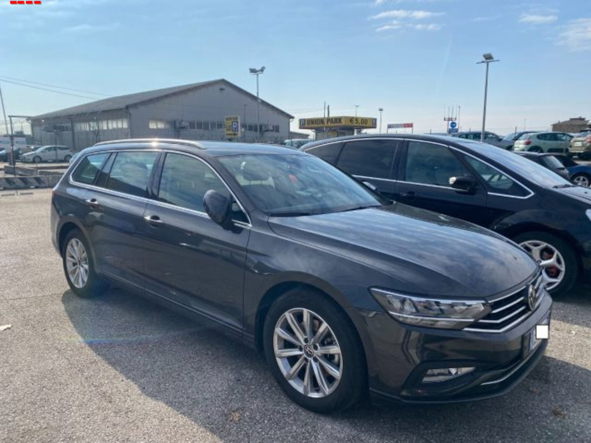 Volkswagen Passat Variant 2.0 TDI SCR EVO DSG Business (6)