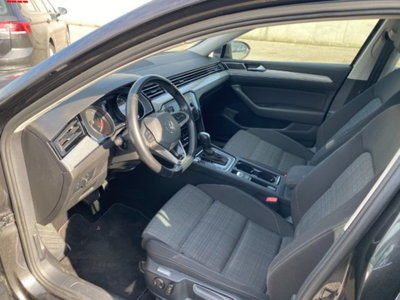 Volkswagen Passat Variant 2.0 TDI SCR EVO DSG Business (7)