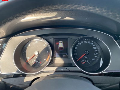 Volkswagen Passat Variant 2.0 TDI SCR EVO DSG Business (9)