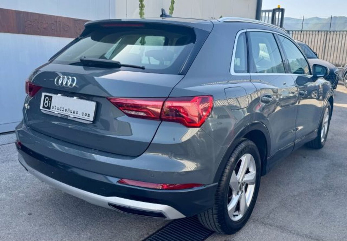 Audi Q3 35 TDI quattro S tronic Business Advanced (4)
