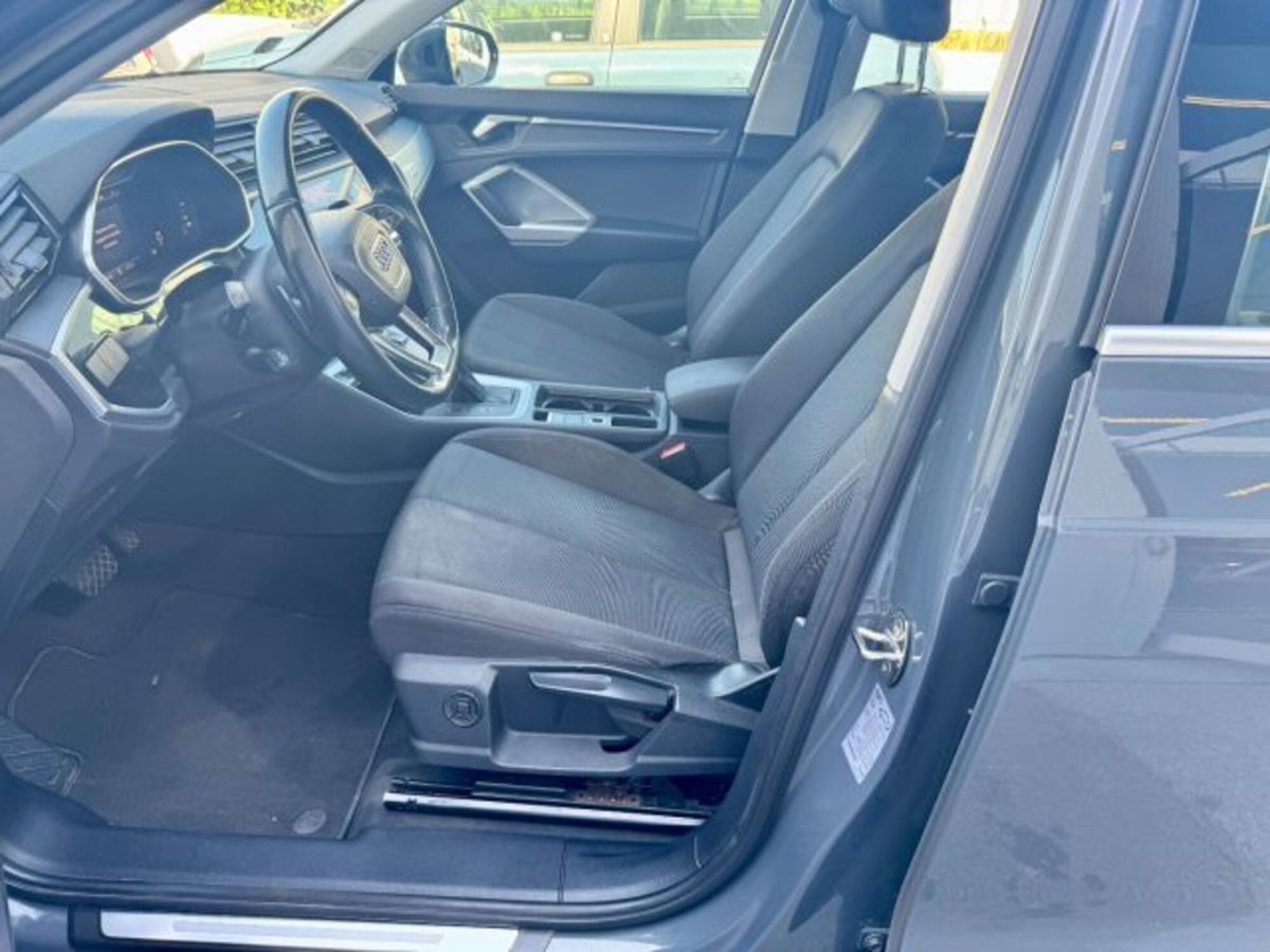Audi Q3 35 TDI quattro S tronic Business Advanced (8)