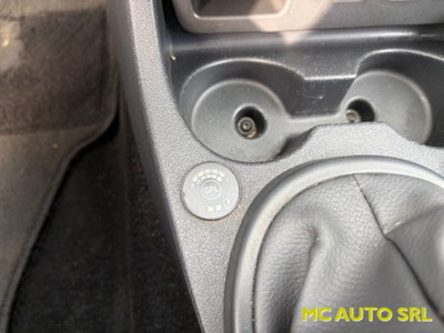 Dacia Duster 1.6 115CV Start&Stop 4x2 GPL Ambiance (12)