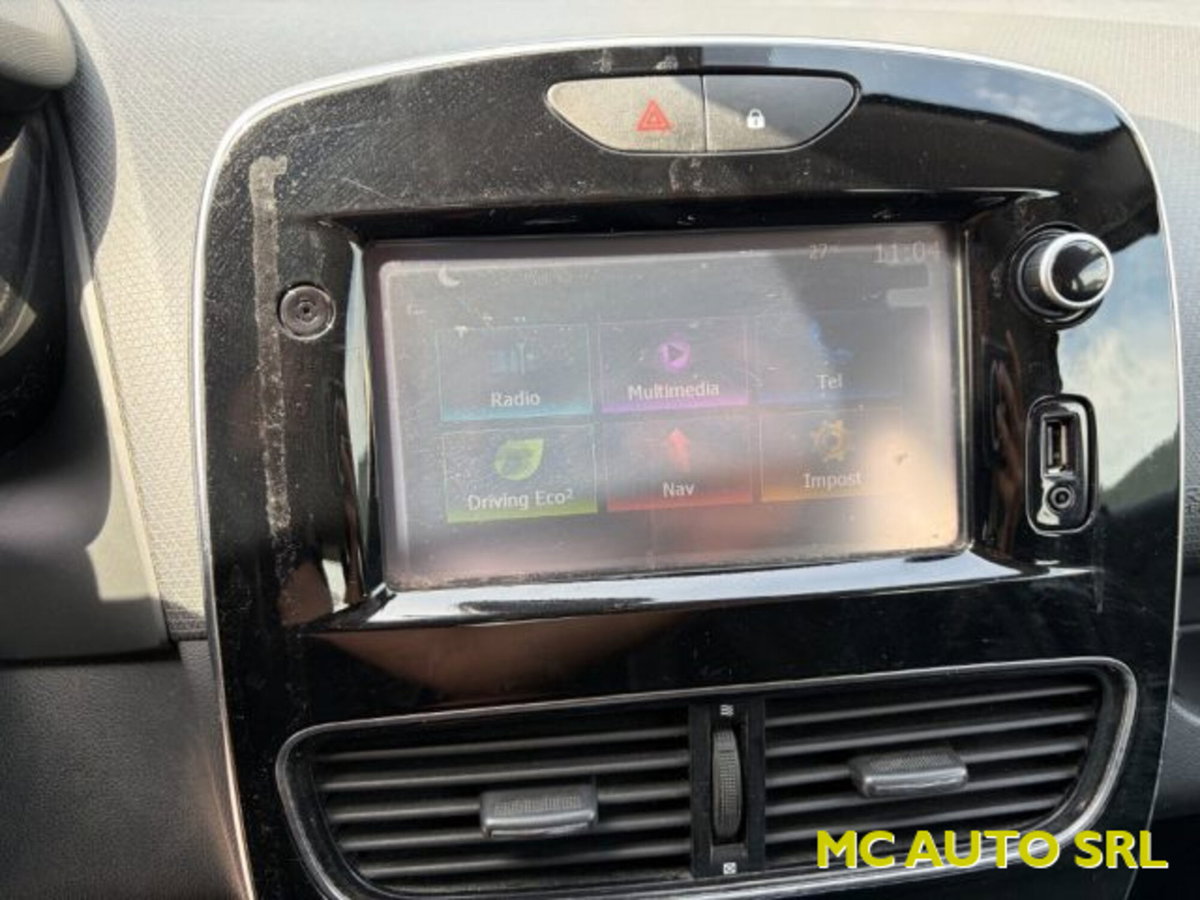 Renault Clio Sporter dCi 8V 75 CV Moschino Intens (12)