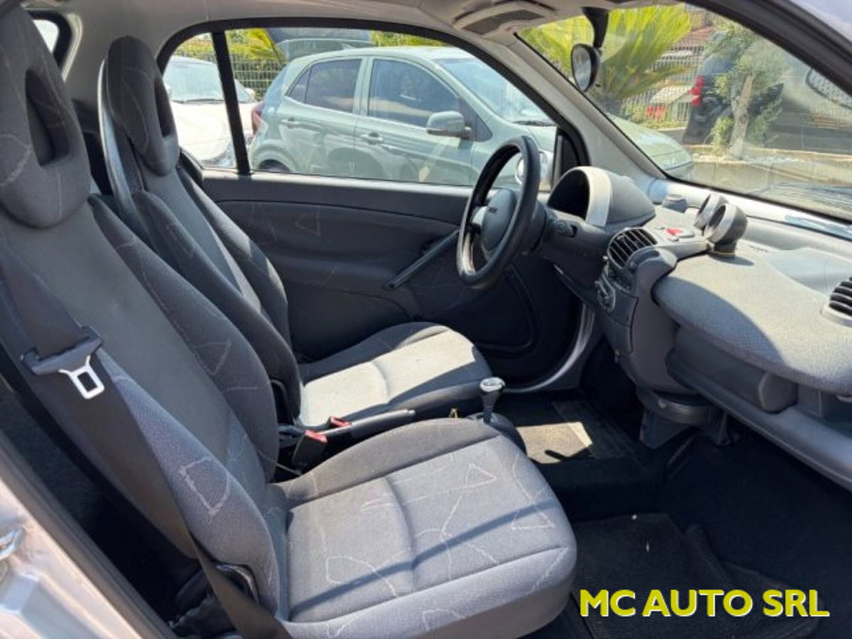 smart Fortwo 800 40 kW coupé passion cdi (6)