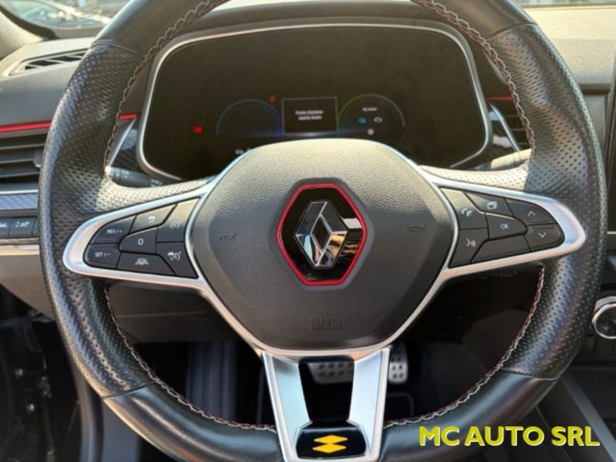 Renault Arkana E-Tech 145 CV R.S.Line Fast Track (14)