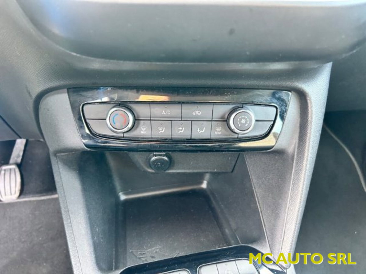 Opel Corsa 1.2 100 CV Edition (12)