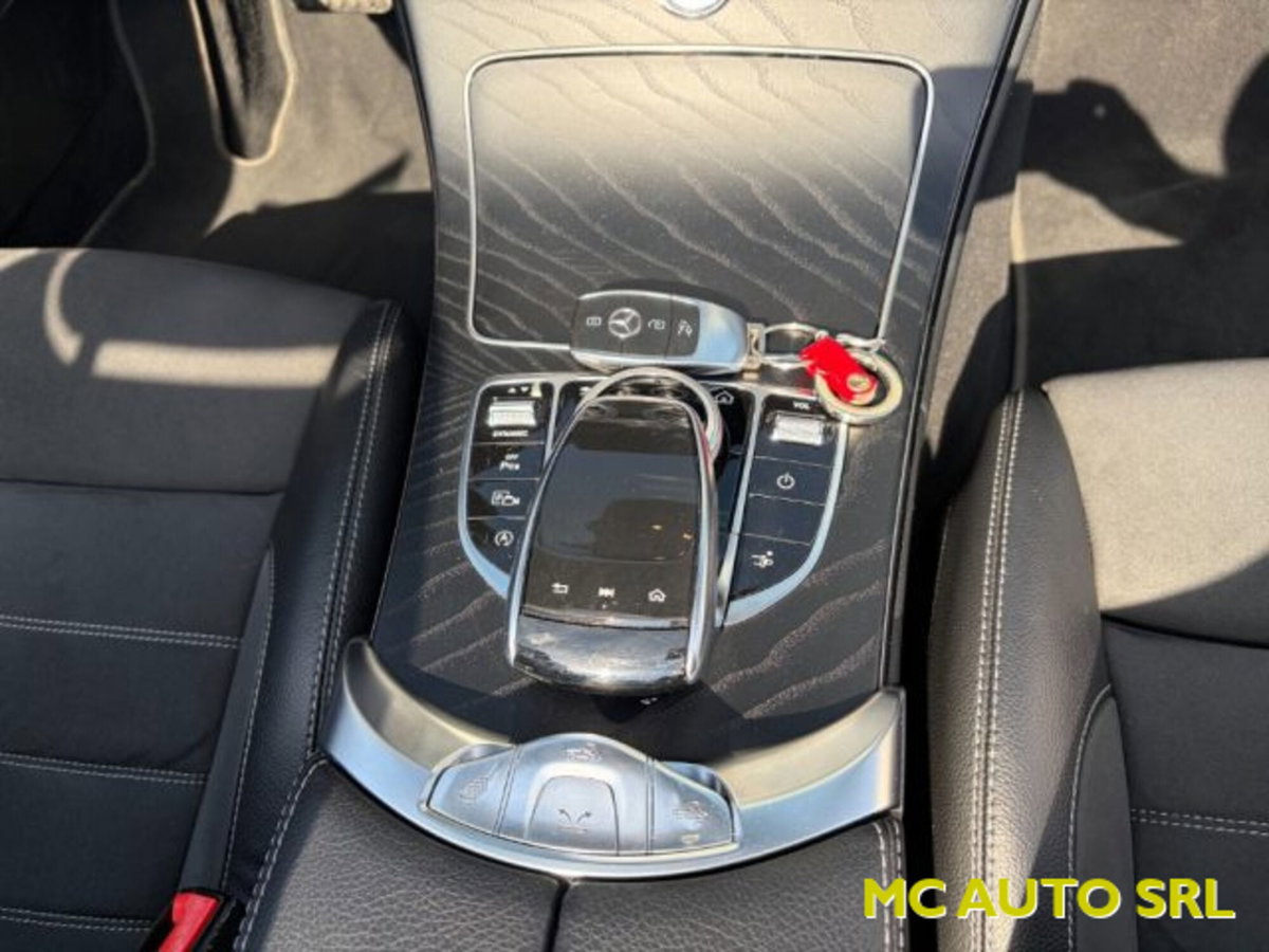 Mercedes-Benz Classe C Cabrio 200 Auto EQ-Boost Cabrio Premium (13)