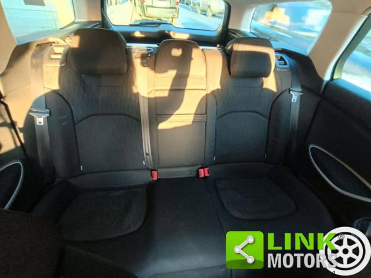 Citroen C5 Station Wagon 2.0 HDi 160 aut. Business (9)