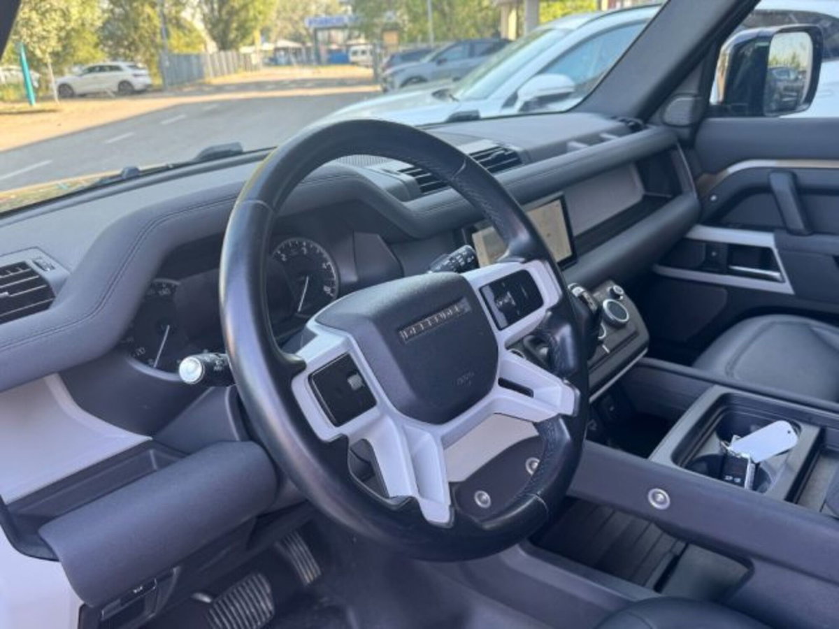 Land Rover Defender 110 3.0d i6 mhev X-Dynamic SE awd 200cv auto (10)