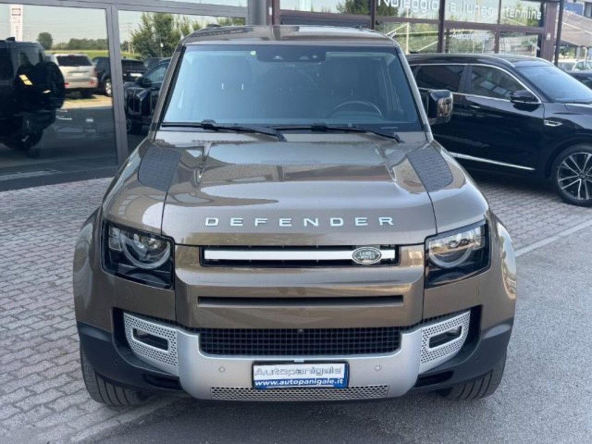 Land Rover Defender 110 3.0d i6 mhev X-Dynamic SE awd 200cv auto (2)