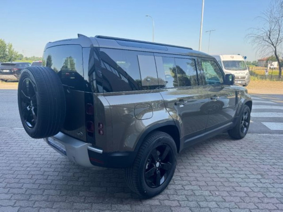 Land Rover Defender 110 3.0d i6 mhev X-Dynamic SE awd 200cv auto (5)