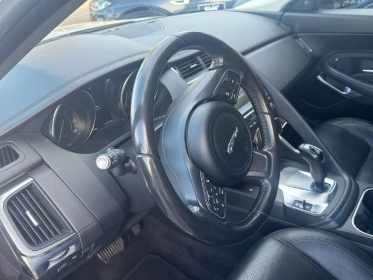 Jaguar E-Pace 2.0D 150 CV AWD aut. S (7)