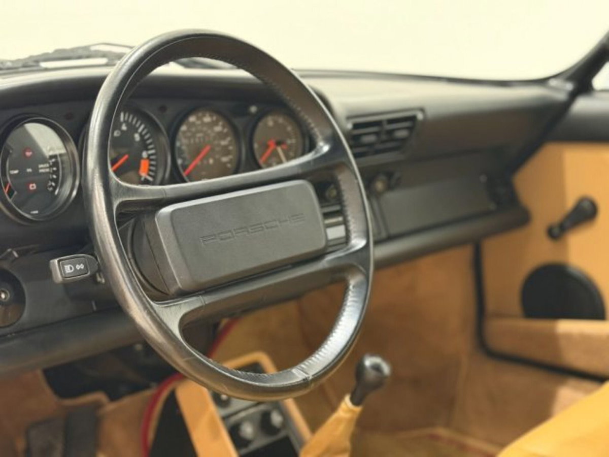 Porsche 911 Cabrio Carrera 3.2 (20)