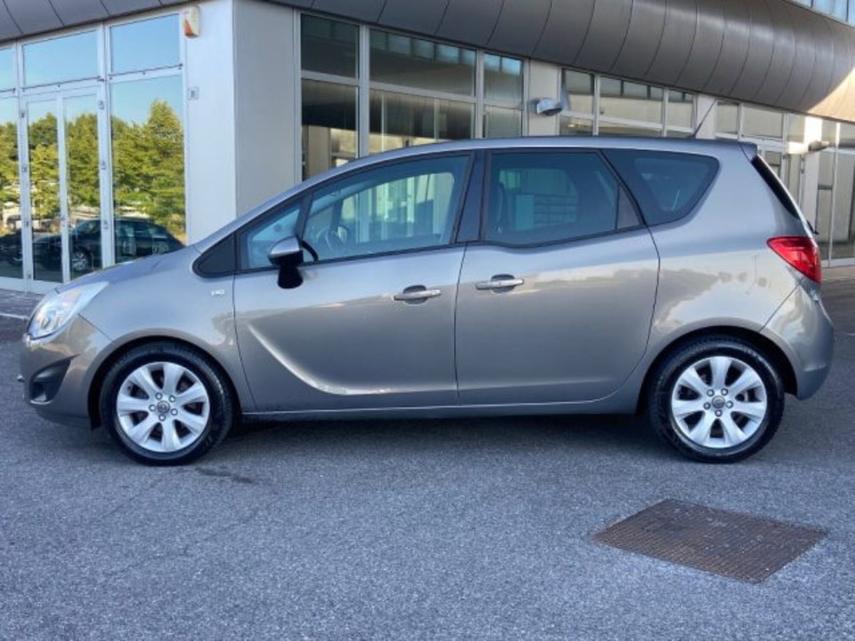 Opel Meriva 1.4 Turbo 120CV Cosmo (8)