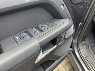 Land Rover Defender 110 3.0d mhev X-Dynamic HSE awd 350cv auto 7p.ti (13)