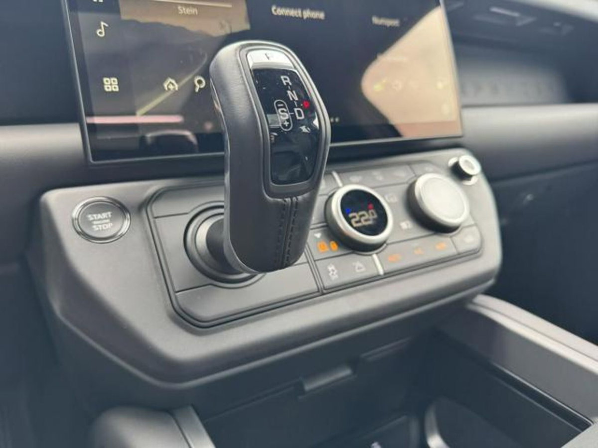 Land Rover Defender 110 3.0d mhev X-Dynamic HSE awd 350cv auto 7p.ti (18)