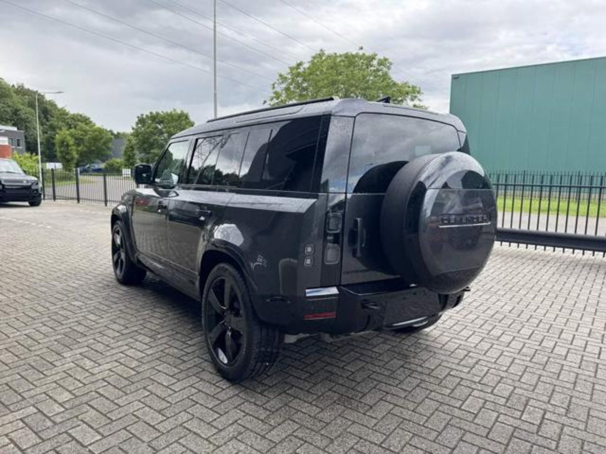 Land Rover Defender 110 3.0d mhev X-Dynamic HSE awd 350cv auto 7p.ti (7)