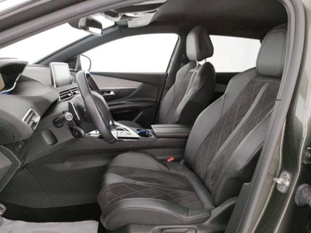 Peugeot 3008 BlueHDi 180 S&S EAT8 GT Pack (5)