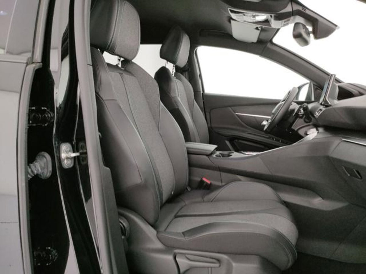 Peugeot 3008 BlueHDi 130 S&S EAT8 Allure Pack (7)