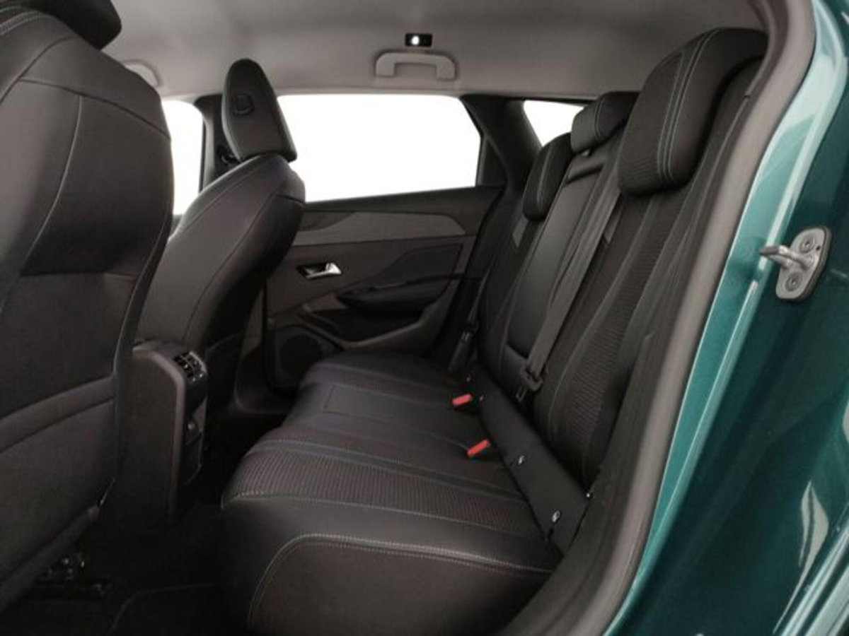 Peugeot 308 SW BlueHDi 130 S&S EAT8 Allure Pack (18)
