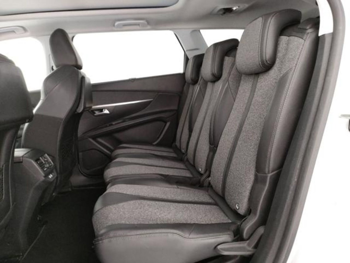 Peugeot 5008 BlueHDi 150 S&S Allure (15)