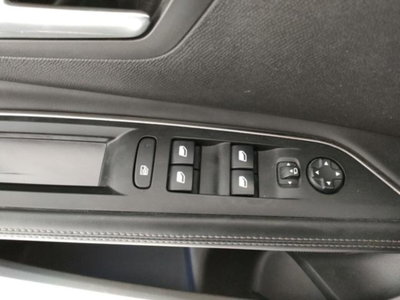 Peugeot 5008 BlueHDi 150 S&S Allure (18)