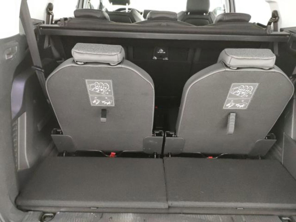 Peugeot 5008 BlueHDi 150 S&S Allure (19)