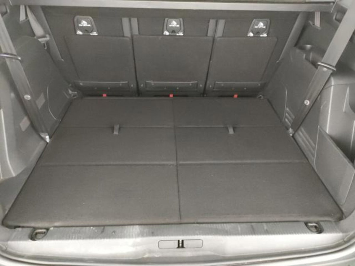 Peugeot 5008 BlueHDi 150 S&S Allure (20)