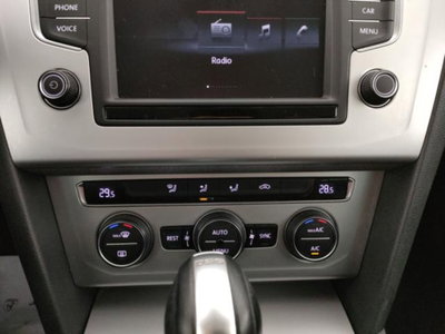 Volkswagen Passat Variant 1.6 TDI DSG Comfortline BlueMotion Tech. (10)