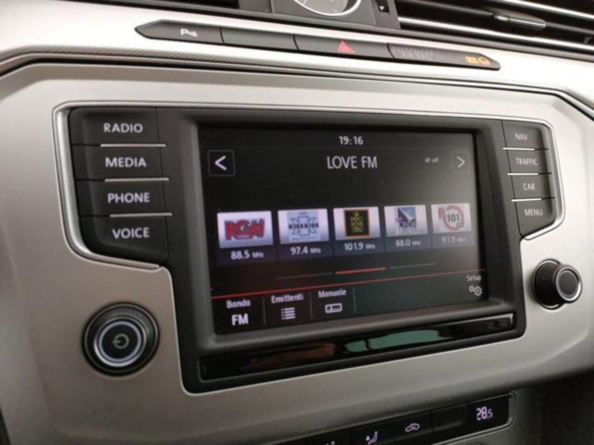 Volkswagen Passat Variant 1.6 TDI DSG Comfortline BlueMotion Tech. (11)