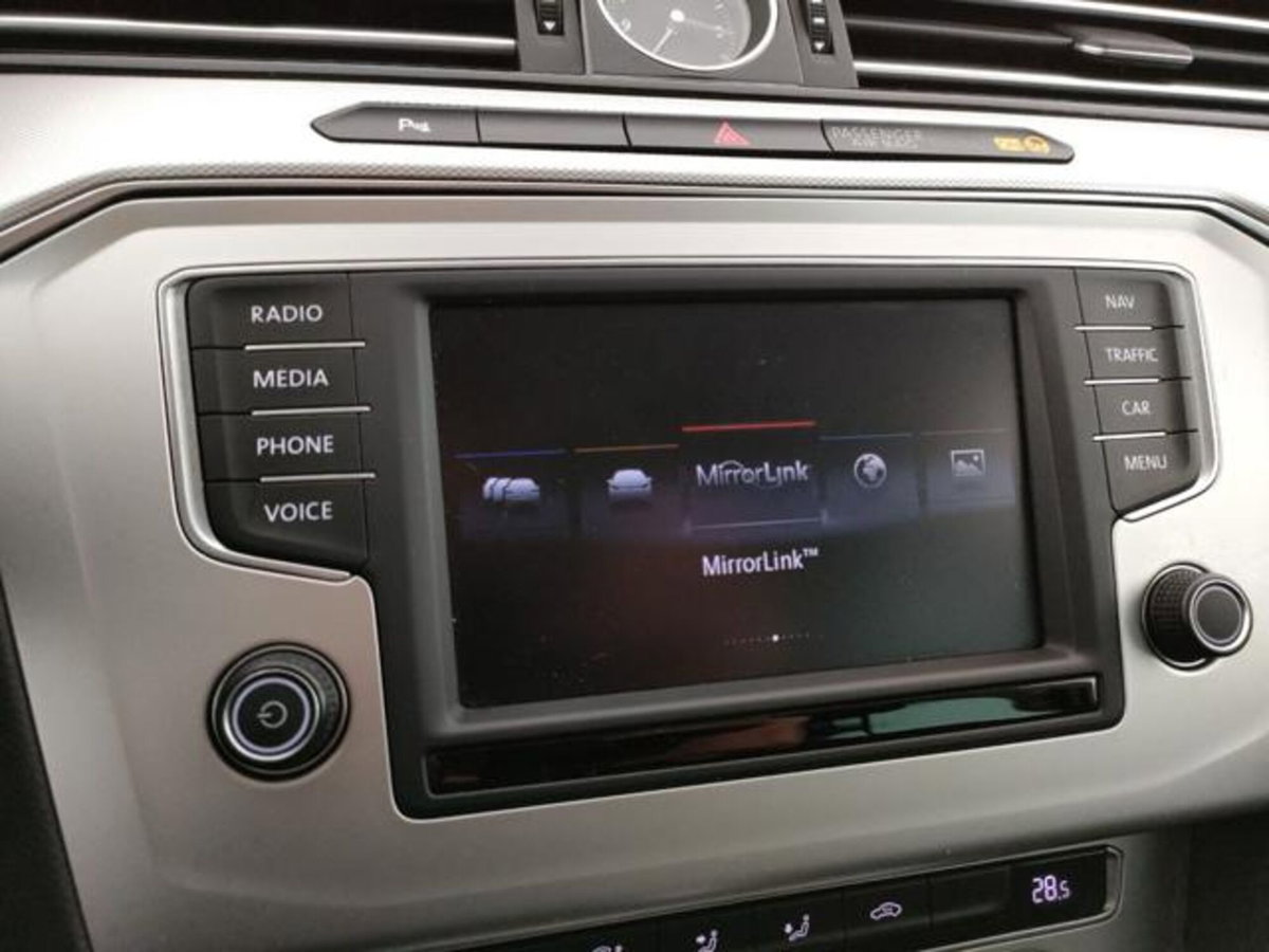 Volkswagen Passat Variant 1.6 TDI DSG Comfortline BlueMotion Tech. (13)