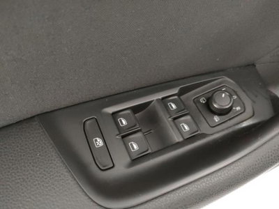 Volkswagen Passat Variant 1.6 TDI DSG Comfortline BlueMotion Tech. (16)
