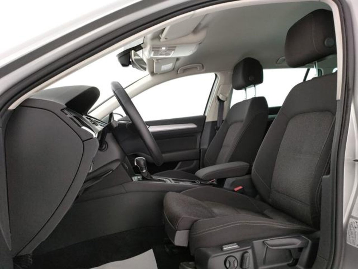 Volkswagen Passat Variant 1.6 TDI DSG Comfortline BlueMotion Tech. (5)