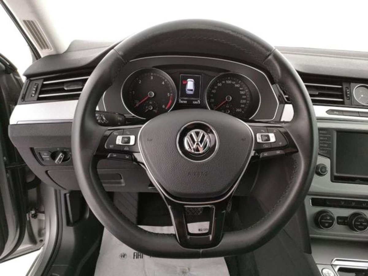 Volkswagen Passat Variant 1.6 TDI DSG Comfortline BlueMotion Tech. (9)