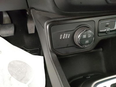 Jeep Renegade 2.0 Mjt 140CV 4WD Active Drive Limited (10)