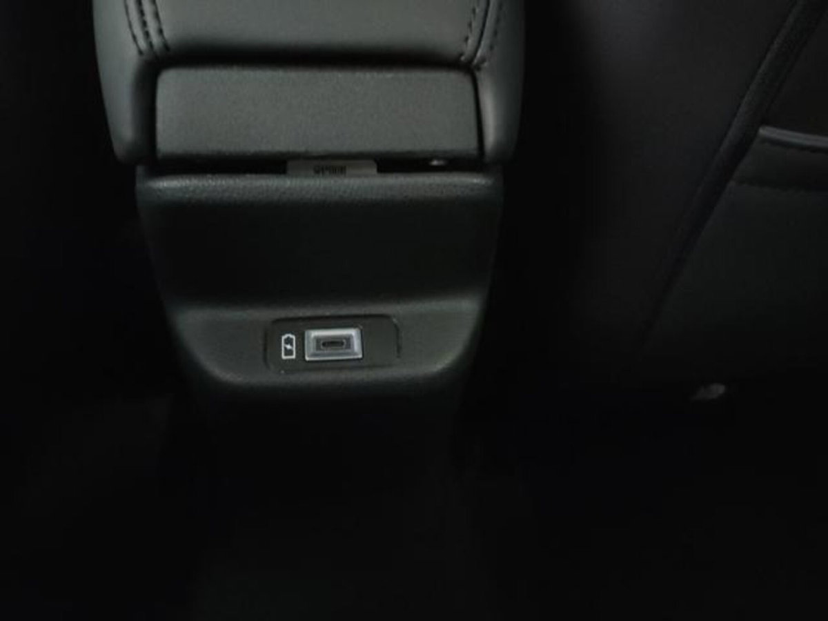 Jeep Avenger 1.2 turbo Altitude fwd 100cv (19)