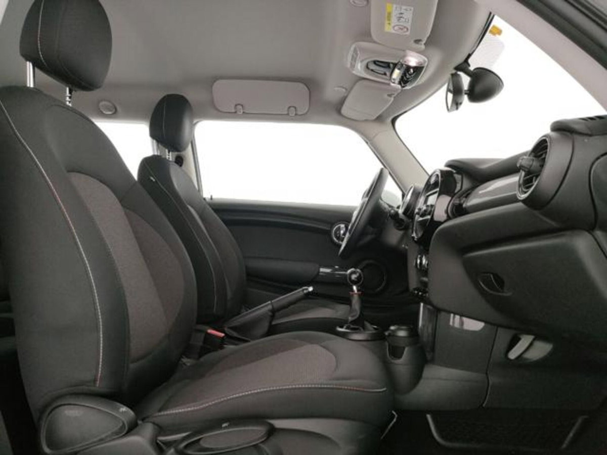 MINI Mini 1.5 Cooper D (7)
