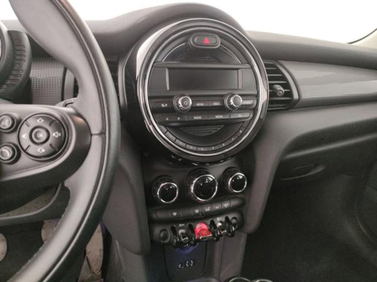 MINI Mini 1.5 Cooper D (8)