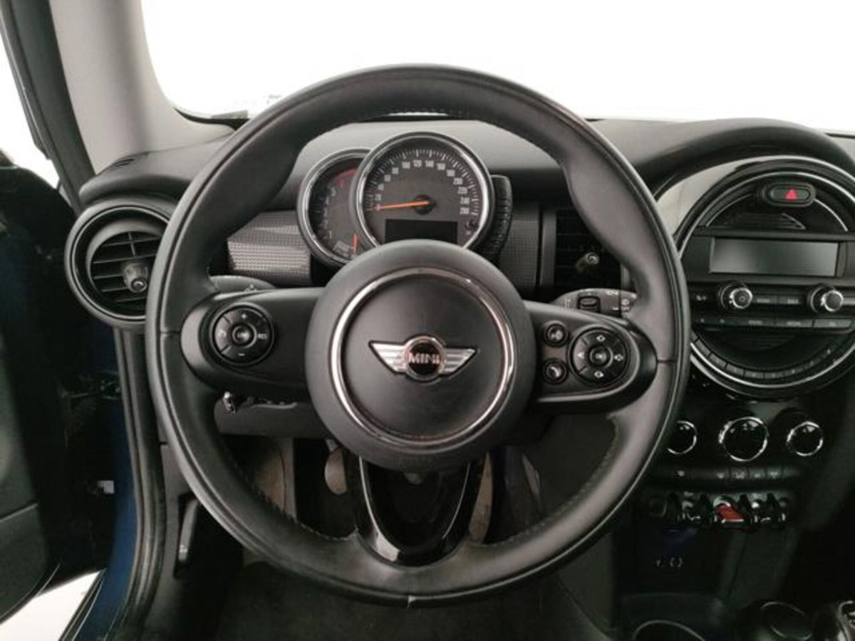 MINI Mini 1.5 Cooper D (9)