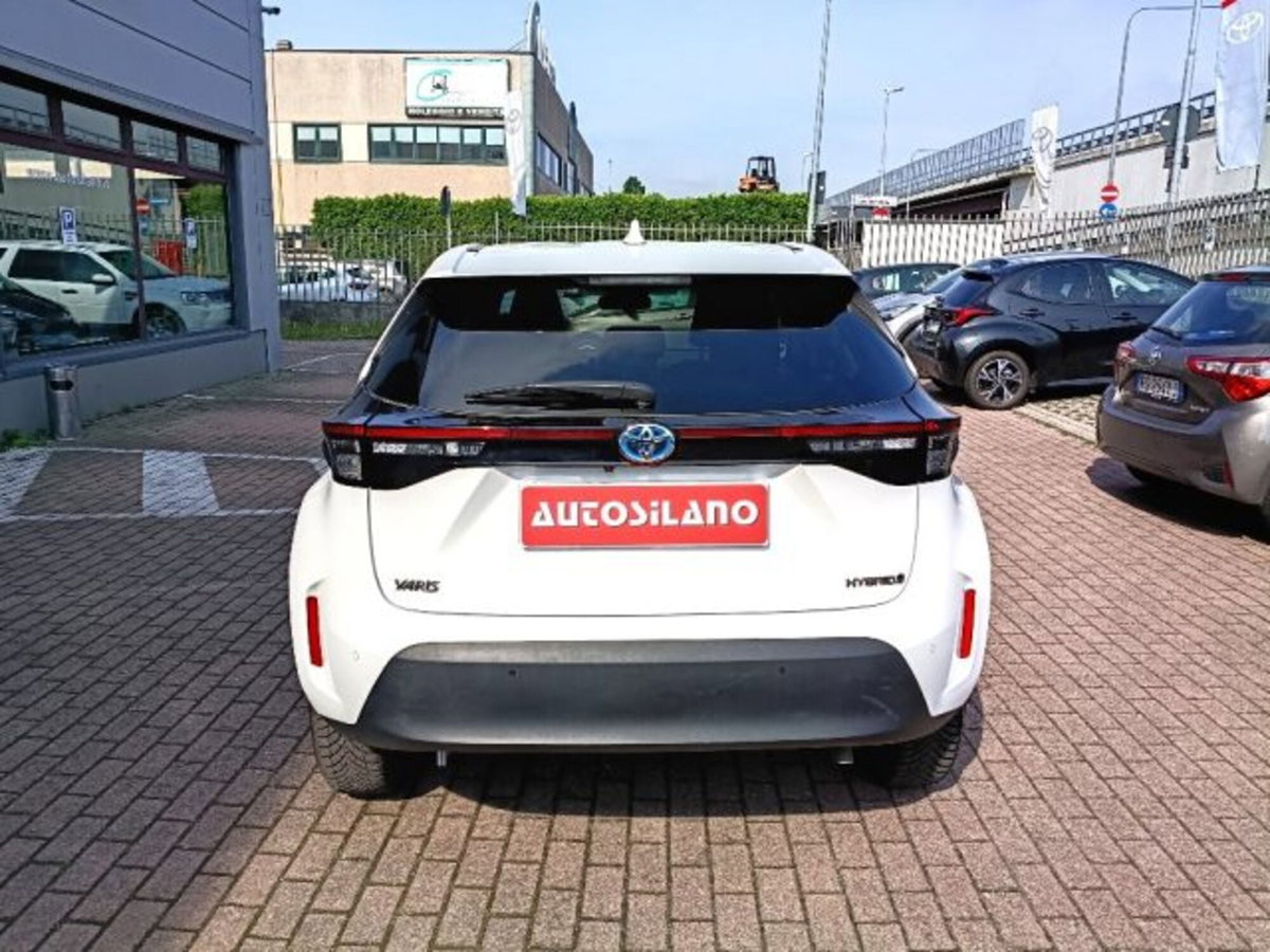 Toyota Yaris Cross 1.5h GR Sport Black Sky fwd 116cv e-cvt (6)