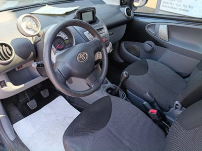 Toyota Aygo 1.0 12V VVT-i 5 porte Now Connect (9)