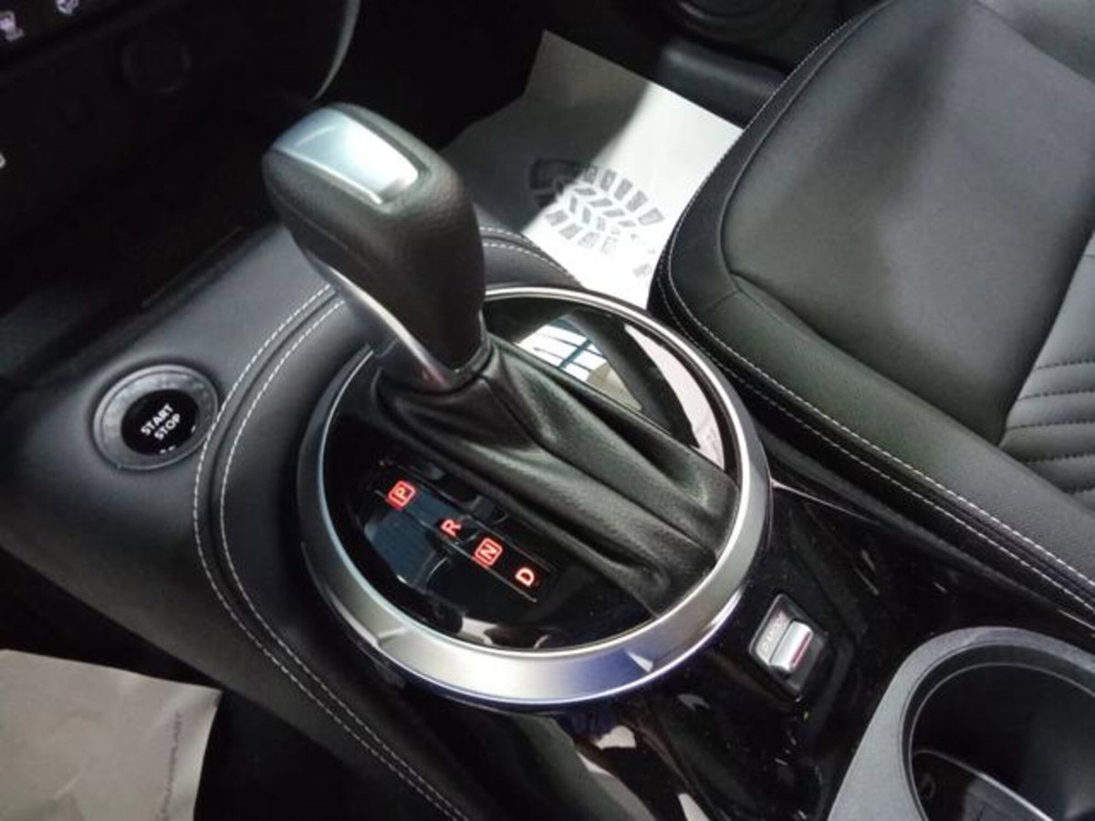 Nissan Juke 1.6 94 CV Visia (10)