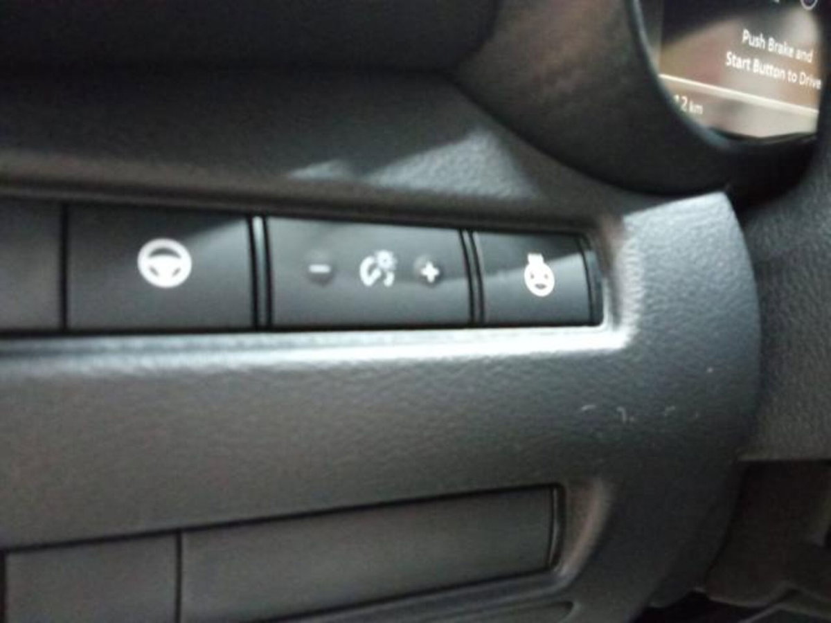 Nissan Juke 1.6 94 CV Visia (17)