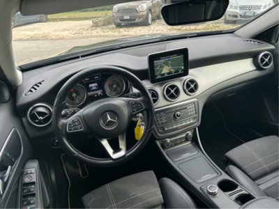Mercedes-Benz GLA SUV 200 d Automatic 4Matic Premium (6)