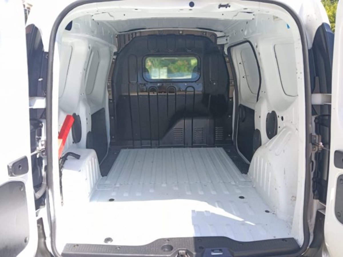 Renault Express van 1.3 TCe Fap 100cv (4)