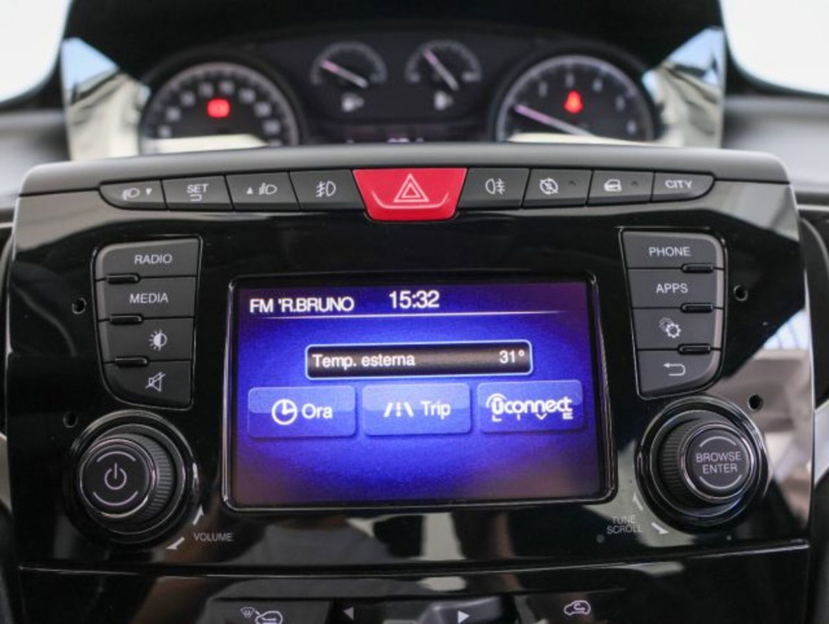 Lancia Ypsilon 1.0 FireFly 5 porte S&S Hybrid Maryne (16)