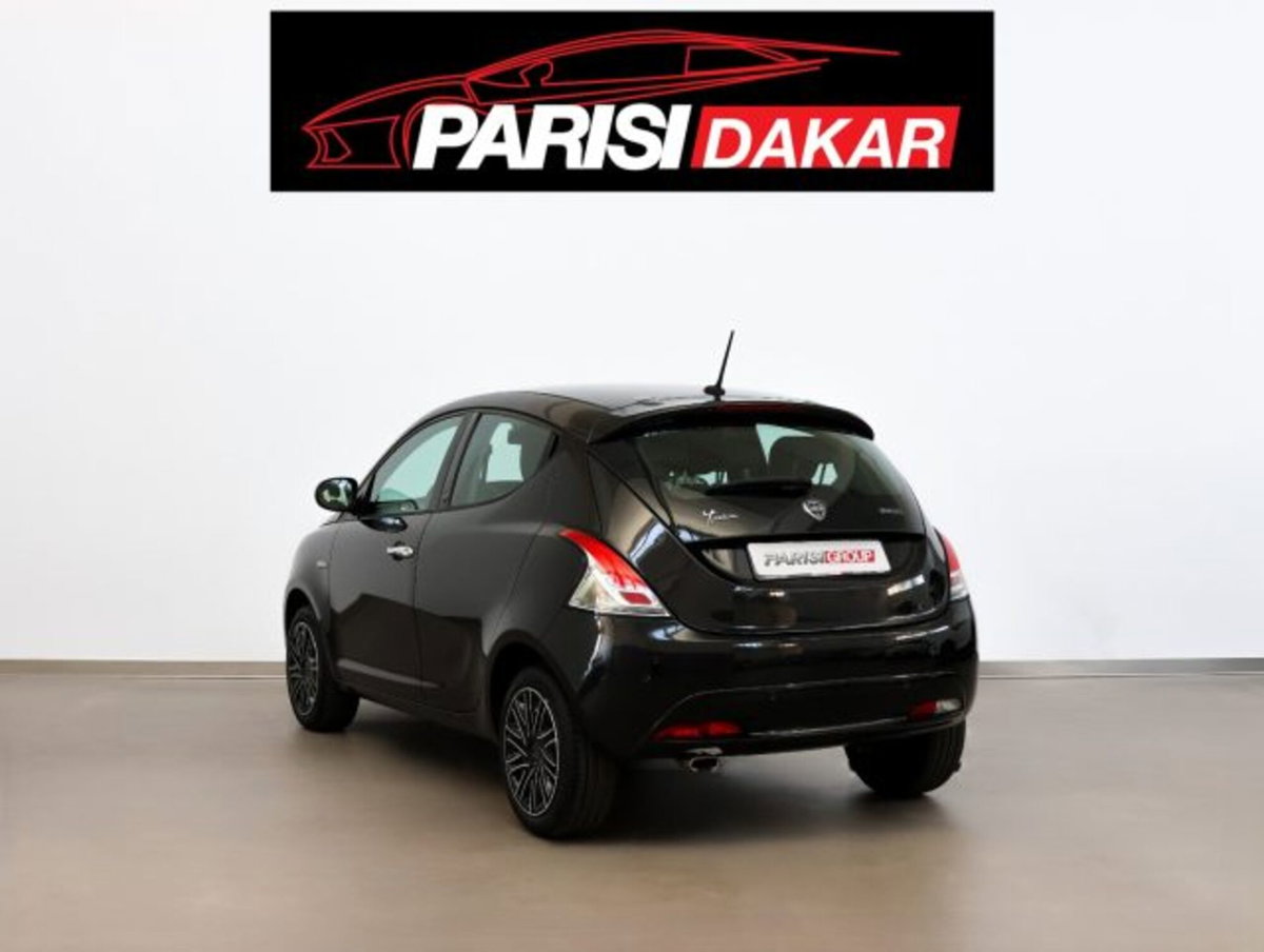 Lancia Ypsilon 1.0 FireFly 5 porte S&S Hybrid Maryne (4)