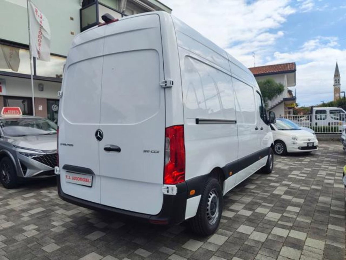 Mercedes-Benz Sprinter F39/35 311 CDI FWD TA Furgone (3)